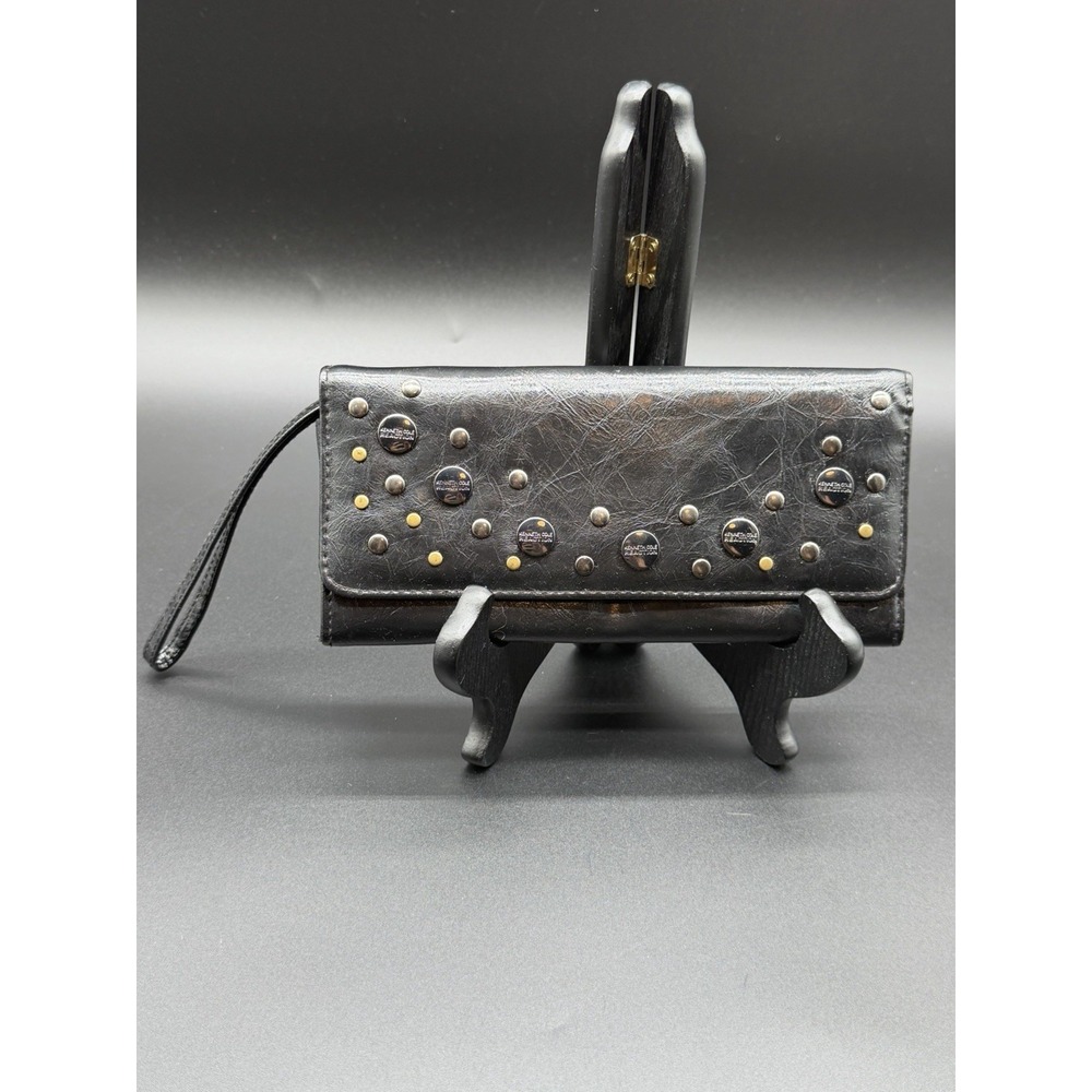 Kenneth Cole Reaction Black Studded Wristlet Wallet Clutch Organizer Veg Leather